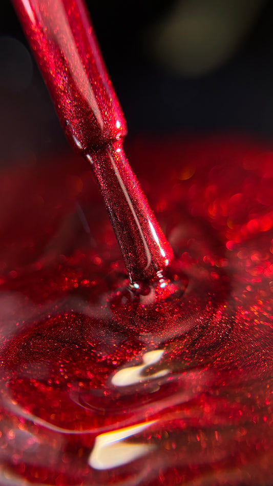 Red Velvet Cat-Eye Festive Collection