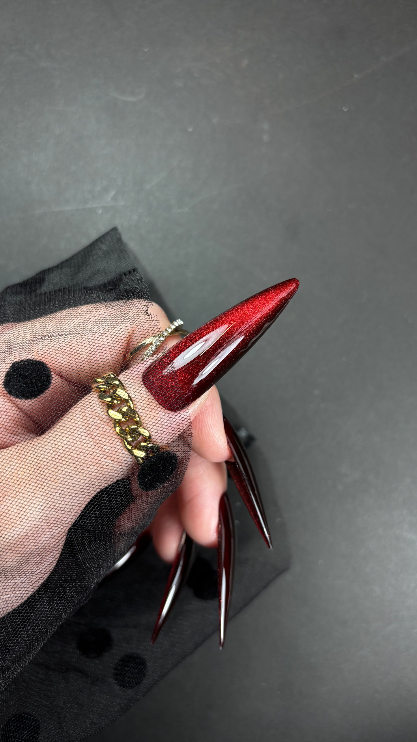 Red Velvet Cat-Eye Festive Collection