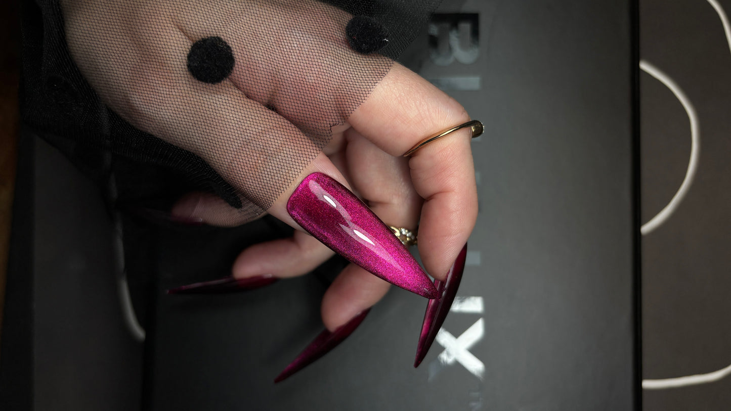 Red Velvet Cat Eye 03 15ml