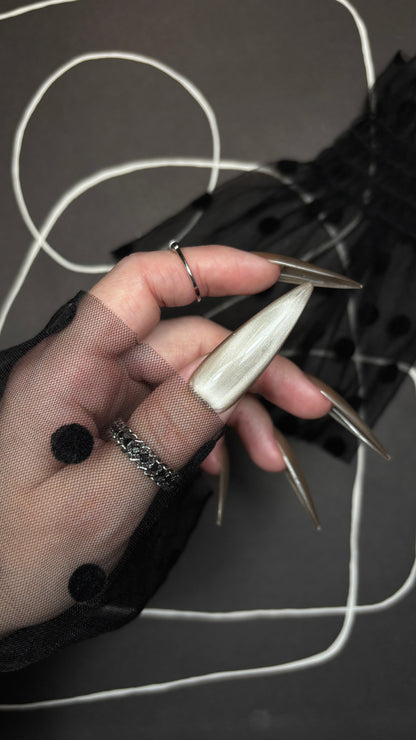 Magnetic Silky Luna Cat-Eye Collection