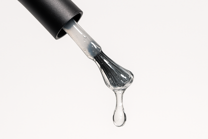 BLULUX CLEAR RUBBER BASE LEACKING FORM THE BRUSH